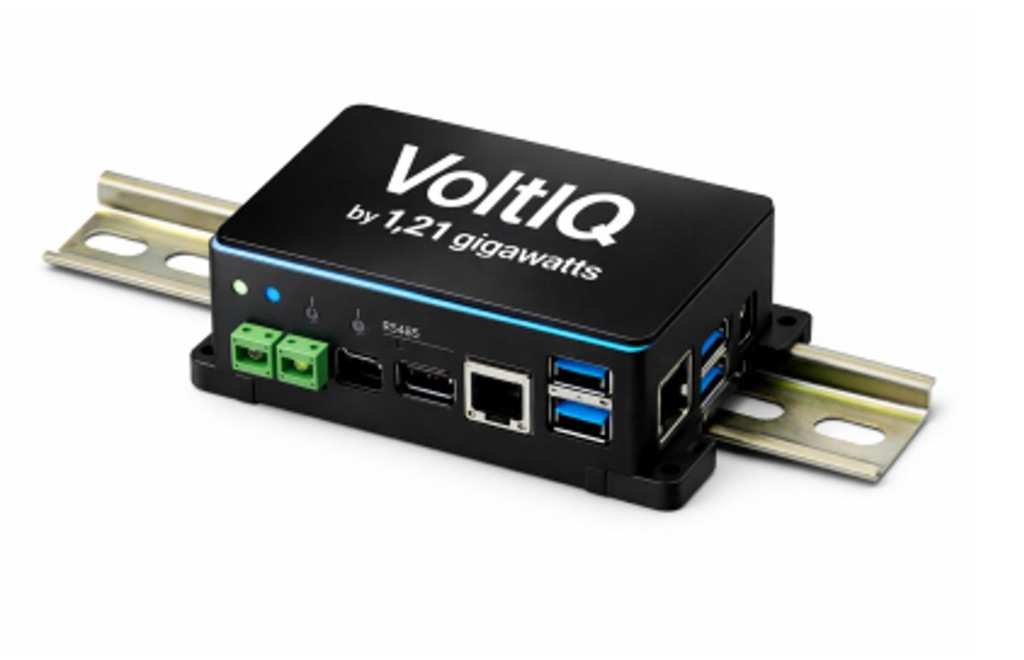 VoltIQ smart energy management unit for solar and battery installations